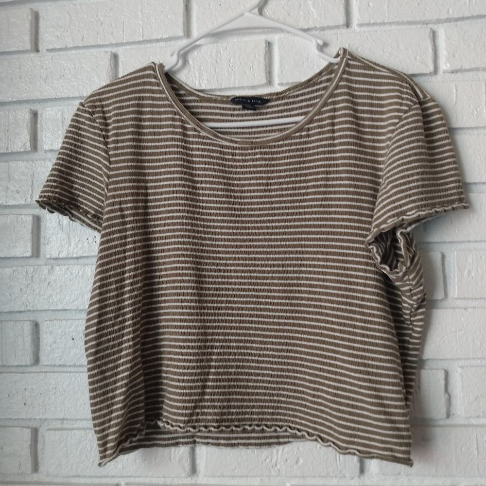 Olive American Eagle CropTop Women's Size Large